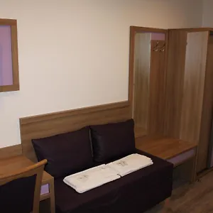 Slamba Hostel